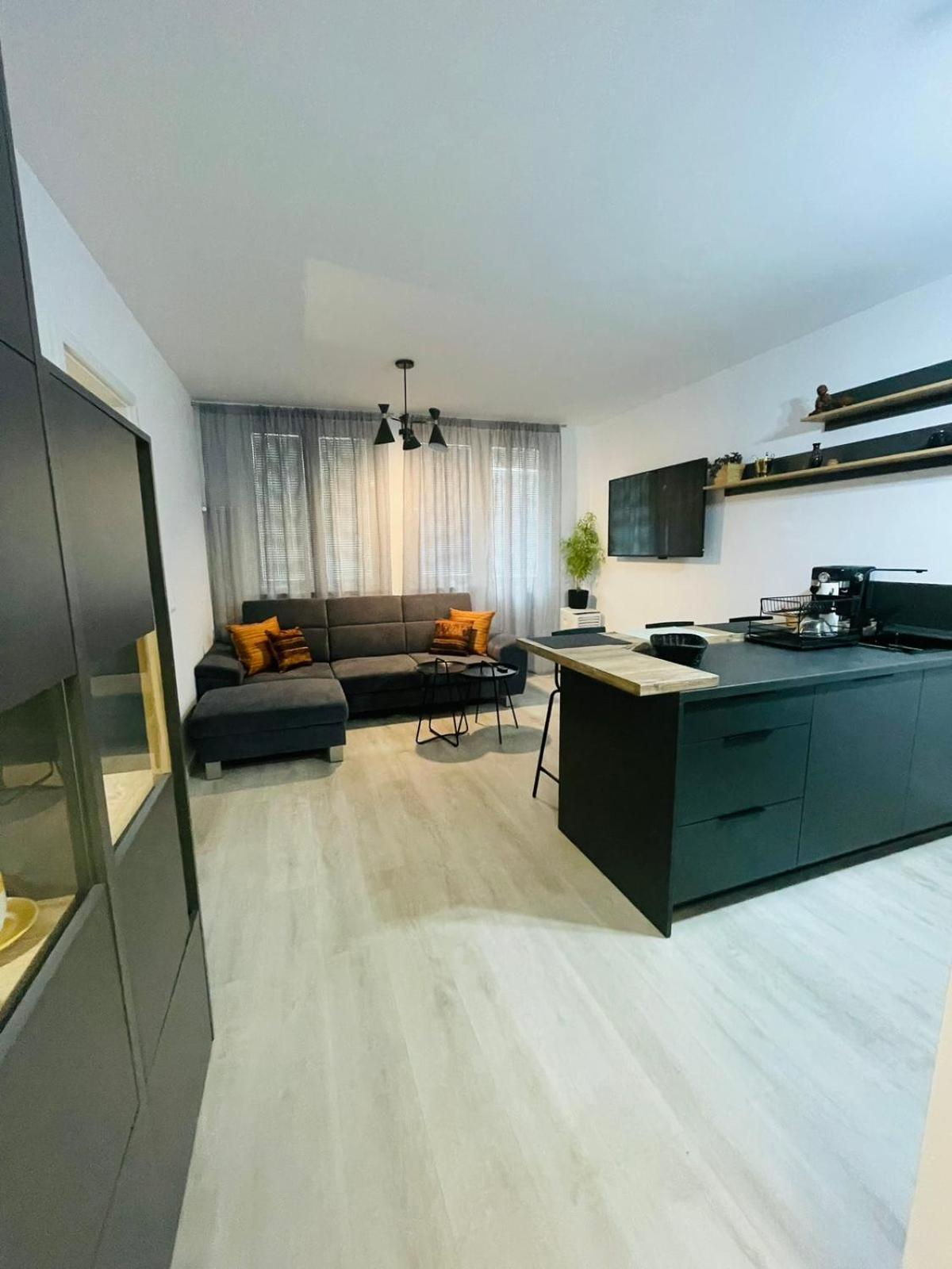 Apartament-Demian Sofia Buitenkant foto